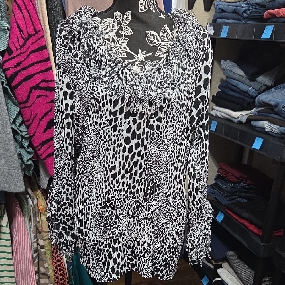 Dress Barn Black and White Patterned Blouse